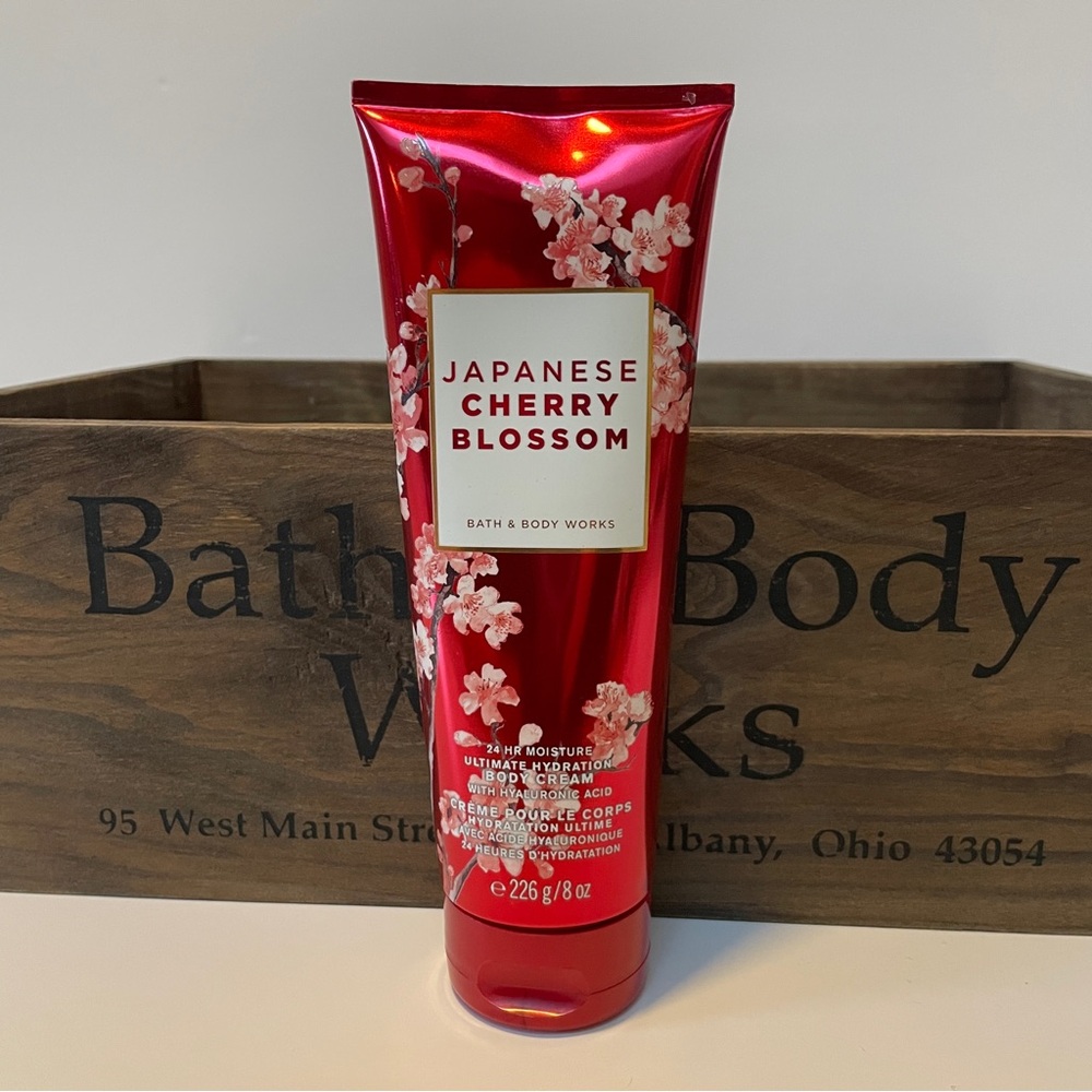 Bath & Body Works Japanese Cherry Blossom Body Cream